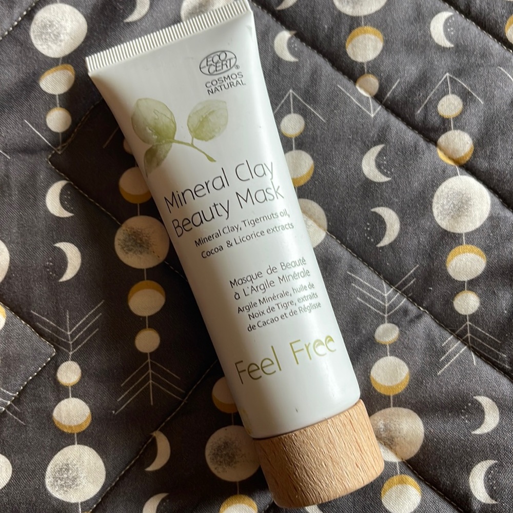 Cosmos Natural Mineral Clay Beauty Mask 2.53 fl oz.
